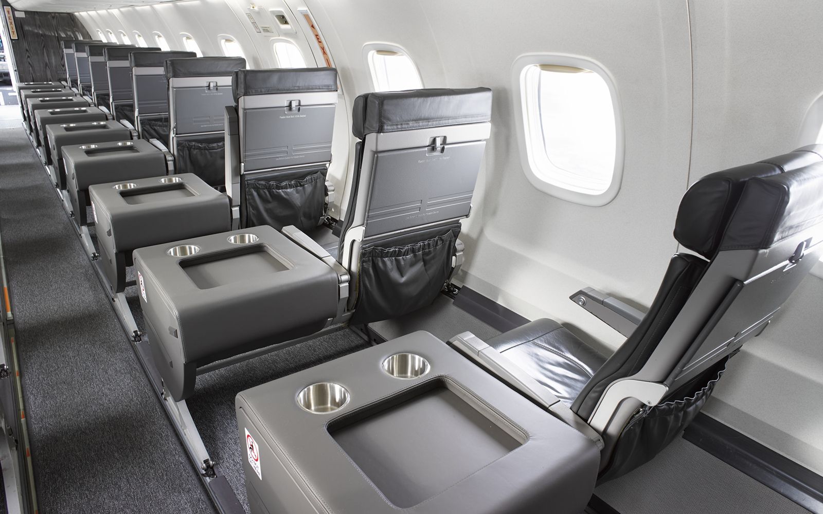 Embraer ERJ-135LR — additional view