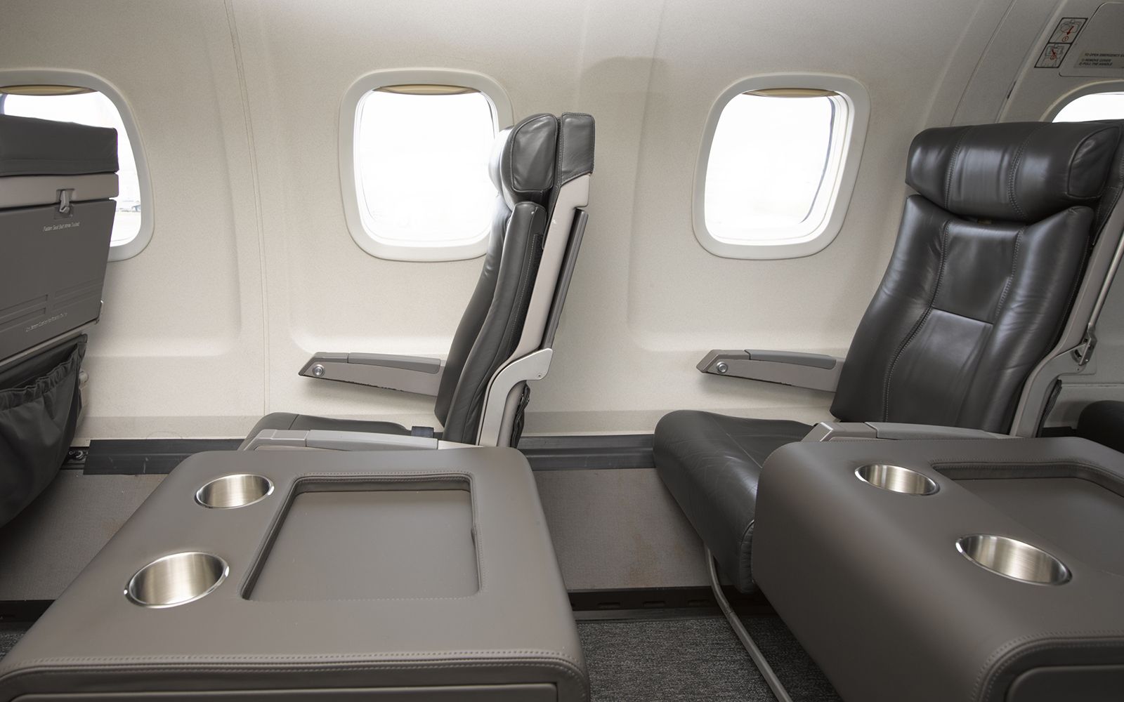 Embraer ERJ-135LR — additional view